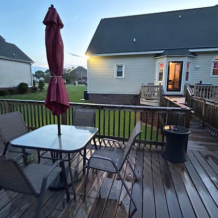 Home Away From Home With Pool Rocky Mount Buitenkant foto